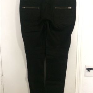 Men’s Guess Jeans 36” Waist 32” Length